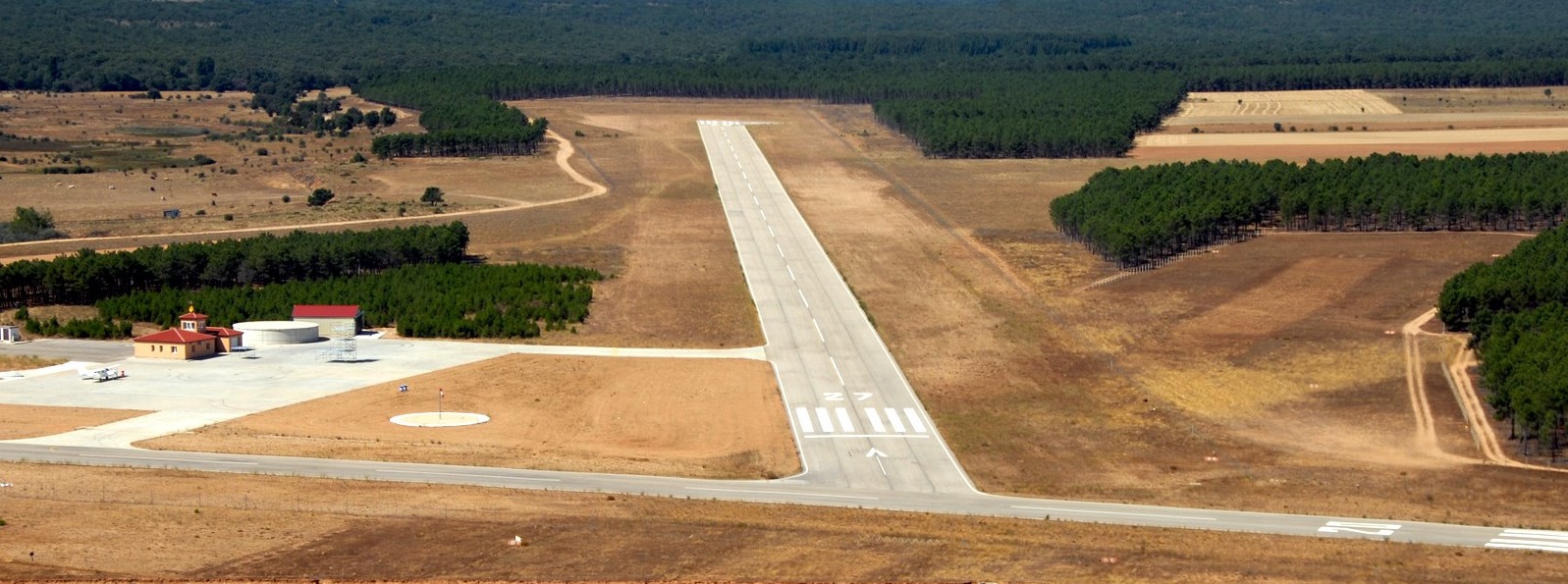 Se suspende la actividad aeronáutica programada para mañana en el Aeródromo Provincial de Soria con motivo de su reapertura.